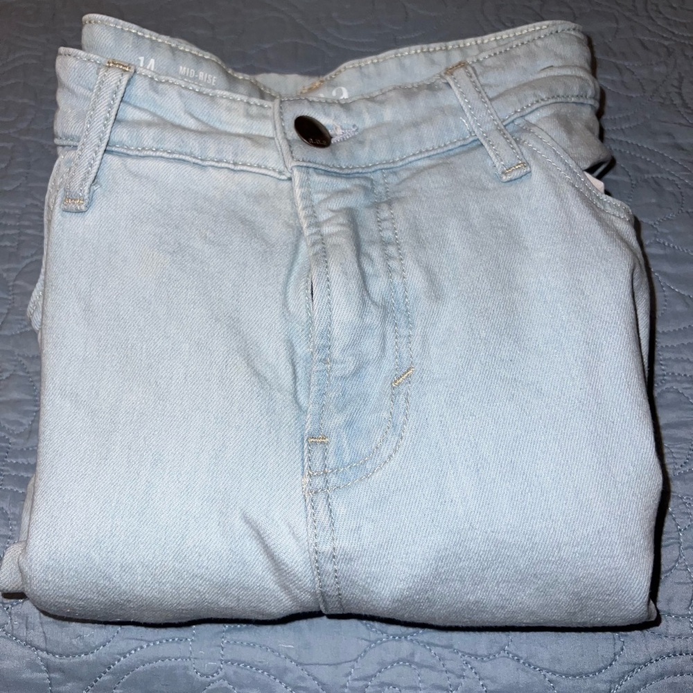 a.n.a Womens Mid Rise Boyfriend Jean - size 14 Not Distressed